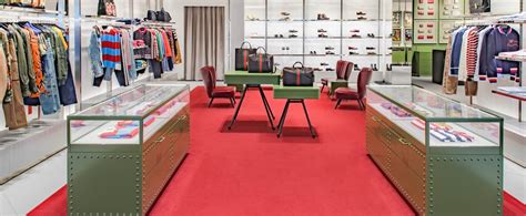 gucci clothing store near me|Gucci toronto premium outlets.